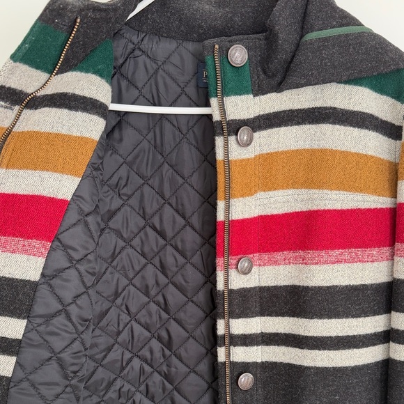 Women’s Pendleton Wool Hooded Coat size M - Picture 8 of 11